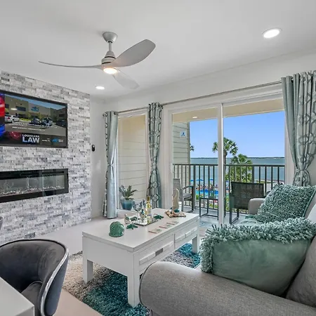 Welcome To Sea Forever Balcony With Ocean Views!